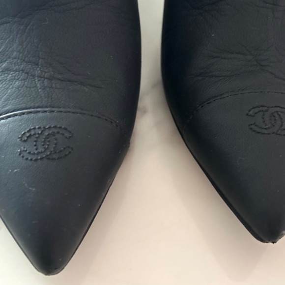 Authentic Chanel Short Boots 7.5 Leather - Picture 4 of 5